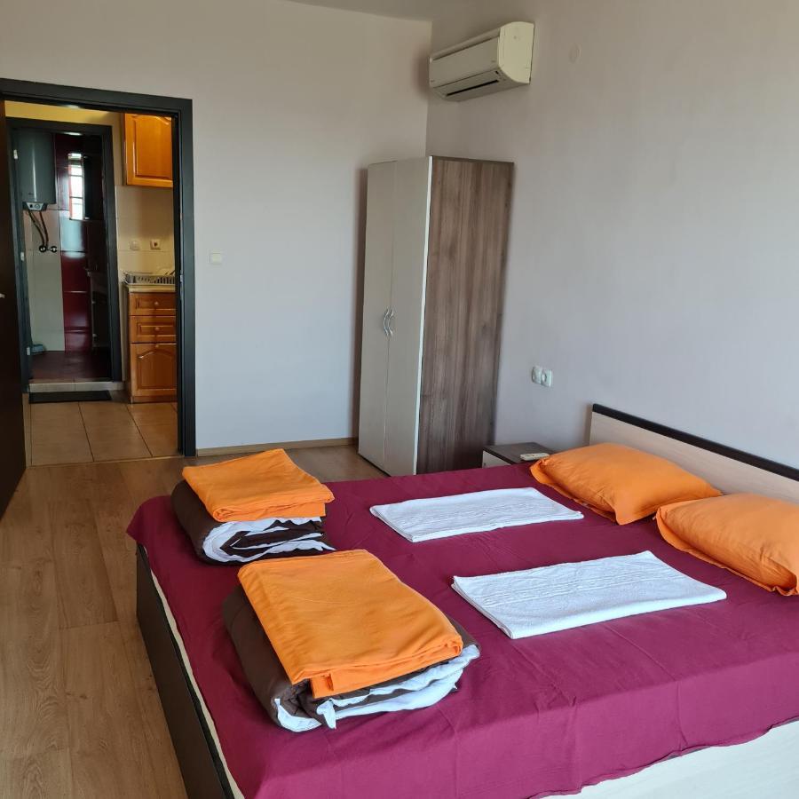 Appartement Елка à Burgas Extérieur photo