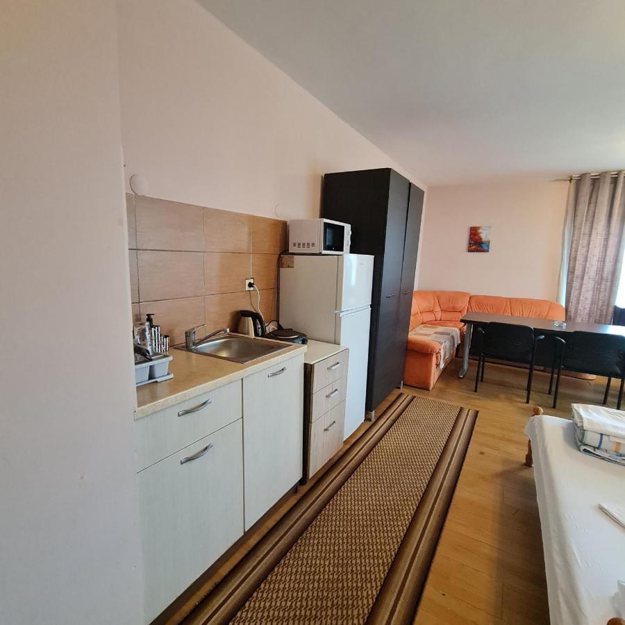 Appartement Елка à Burgas Extérieur photo