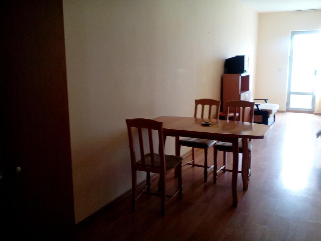 Appartement Елка à Burgas Extérieur photo
