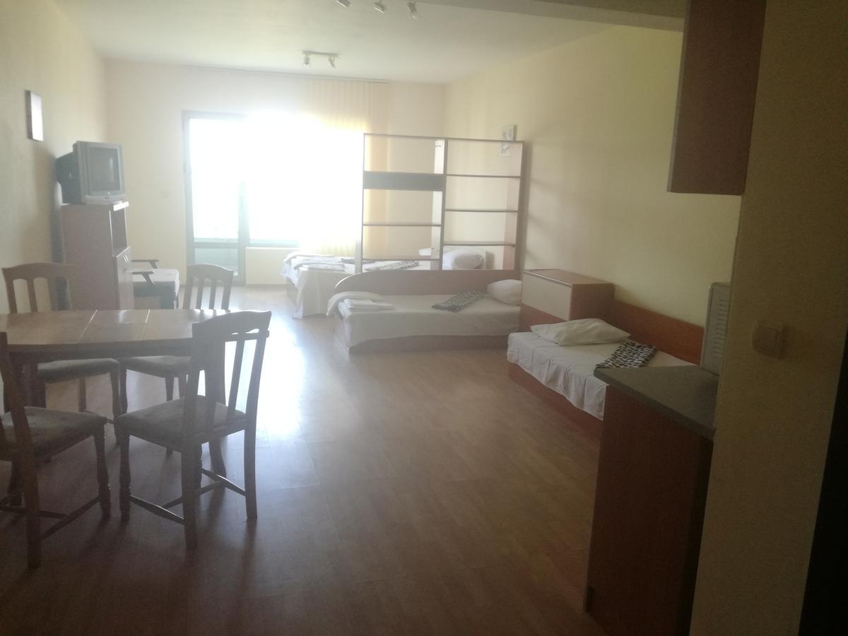 Appartement Елка à Burgas Extérieur photo