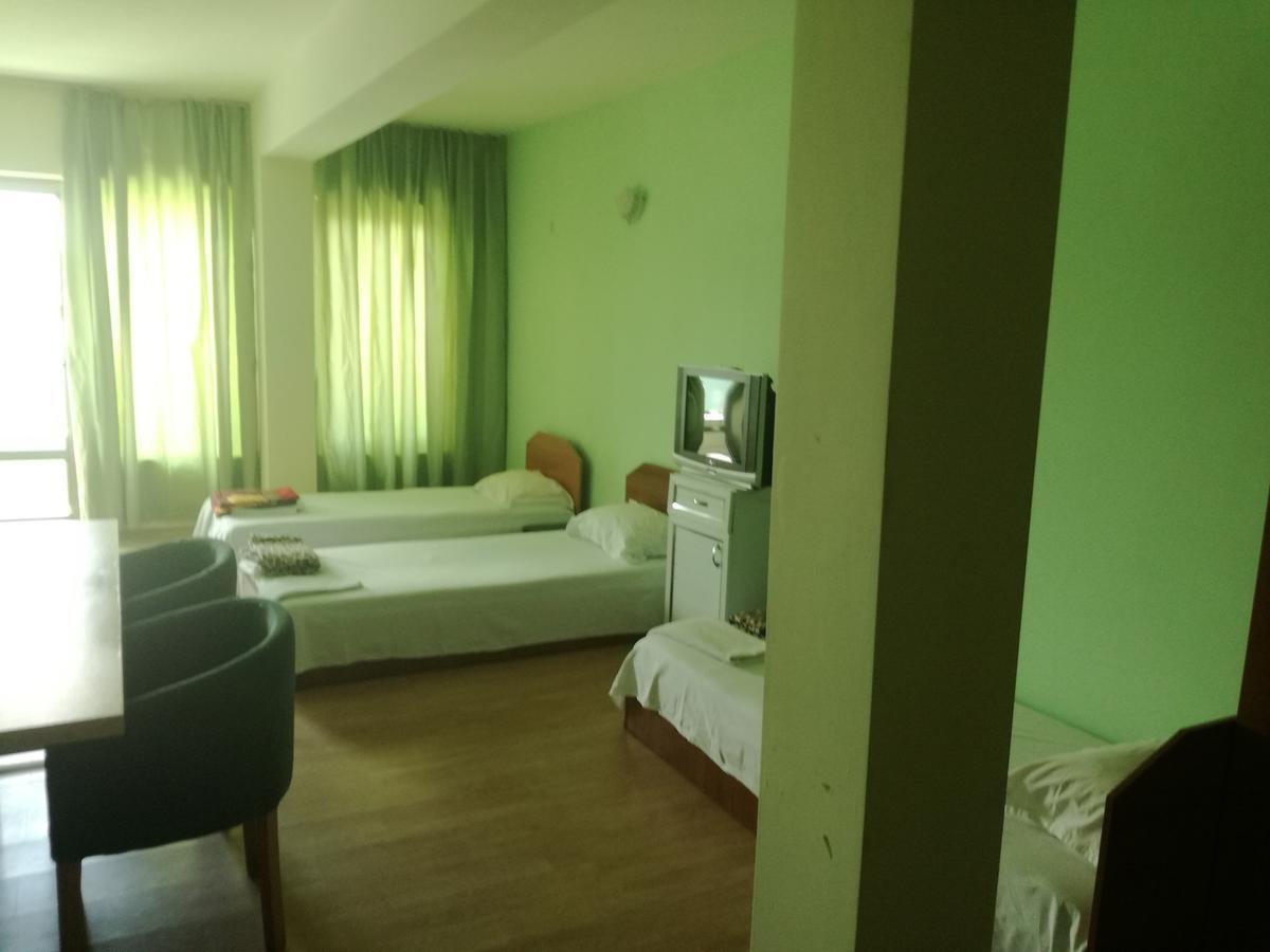 Appartement Елка à Burgas Extérieur photo